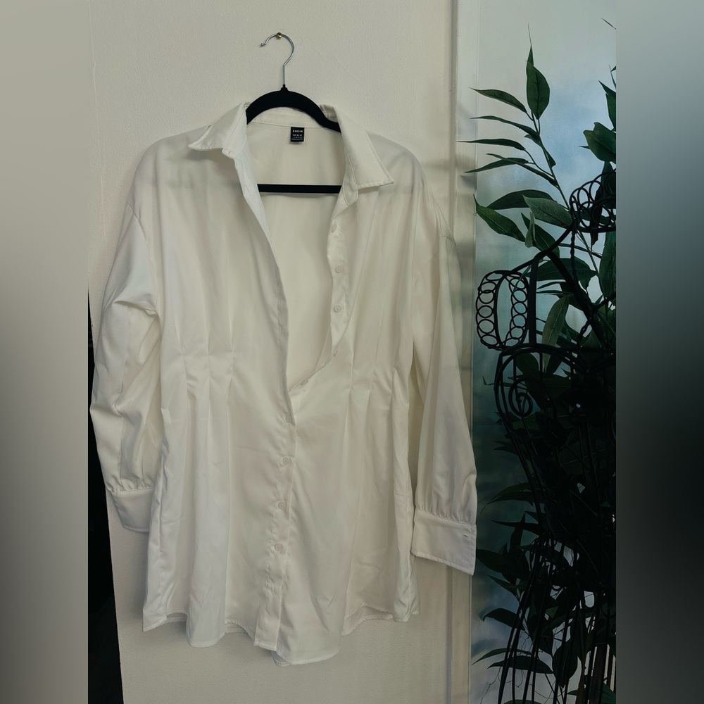 SHEIN White and Black Contrast Shirt